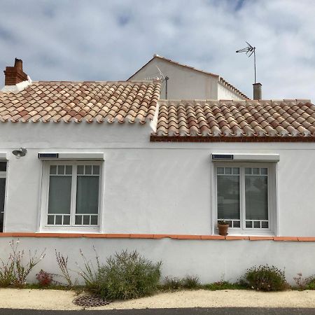 Вилла Chez Leonce L'Epine  Экстерьер фото