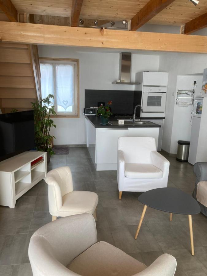 Вилла Chez Leonce L'Epine  Экстерьер фото